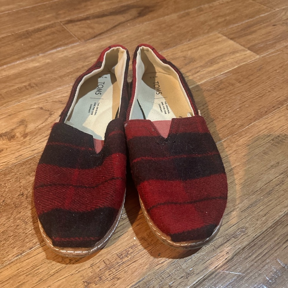 TOMS Women’s Red and Black Slip-On Shoes